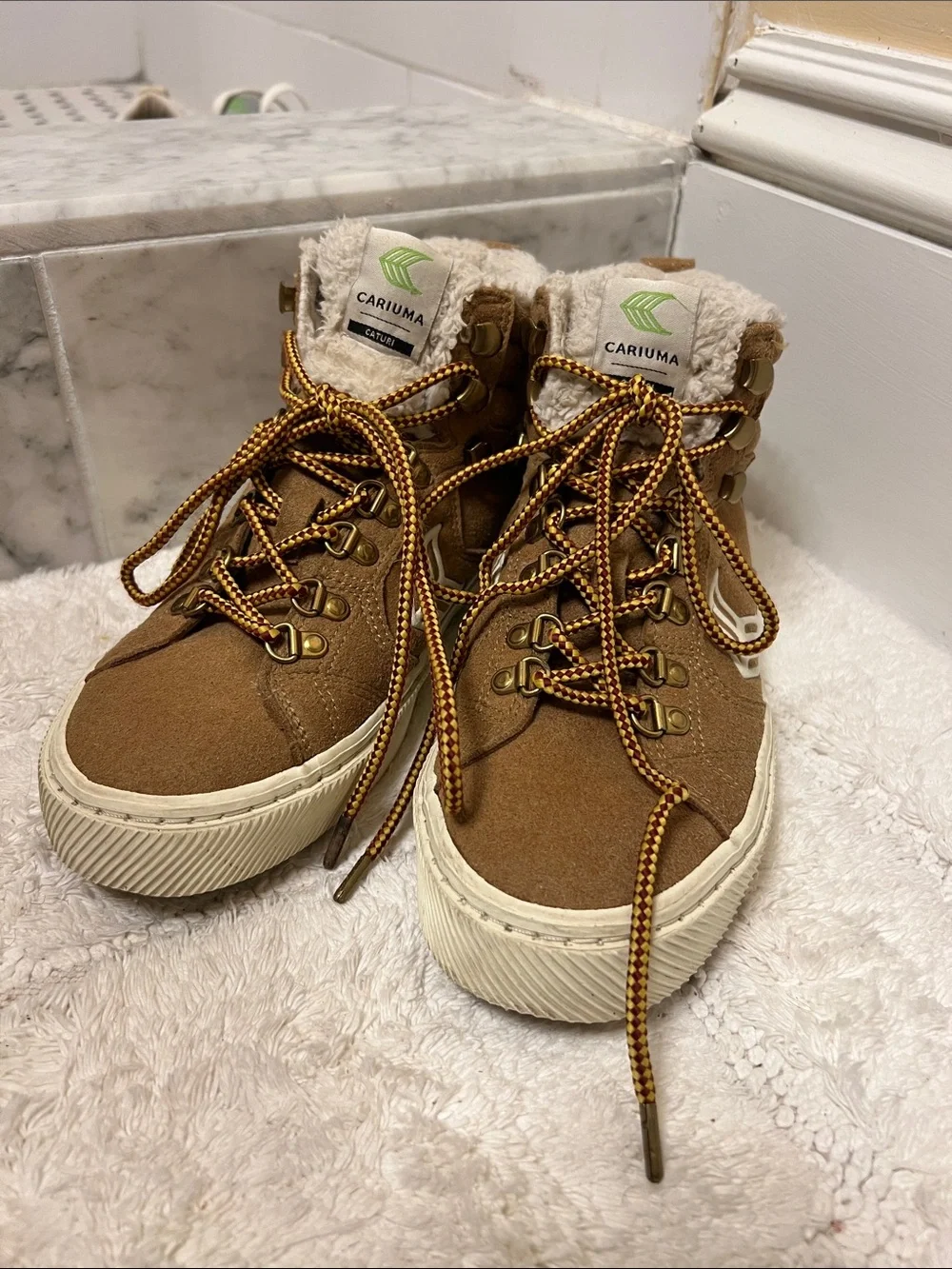 Cariuma Women’s Caturi Tan High-Top Sneaker Boot with Sherpa Lining, 7